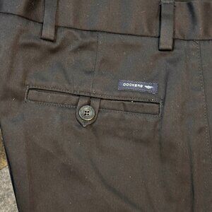 Men’s black Dockers D2 flat front straight fit black pants 32 x 31.5 nearly new!